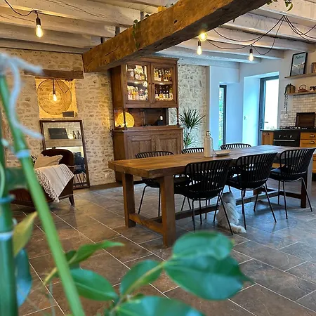 Tuffeau Belle An Pierre D Hôtes&spa Couette-café