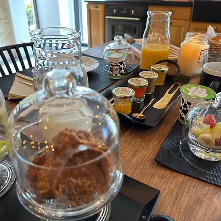 Tuffeau Belle An Pierre D Hôtes&spa Couette-café 3*